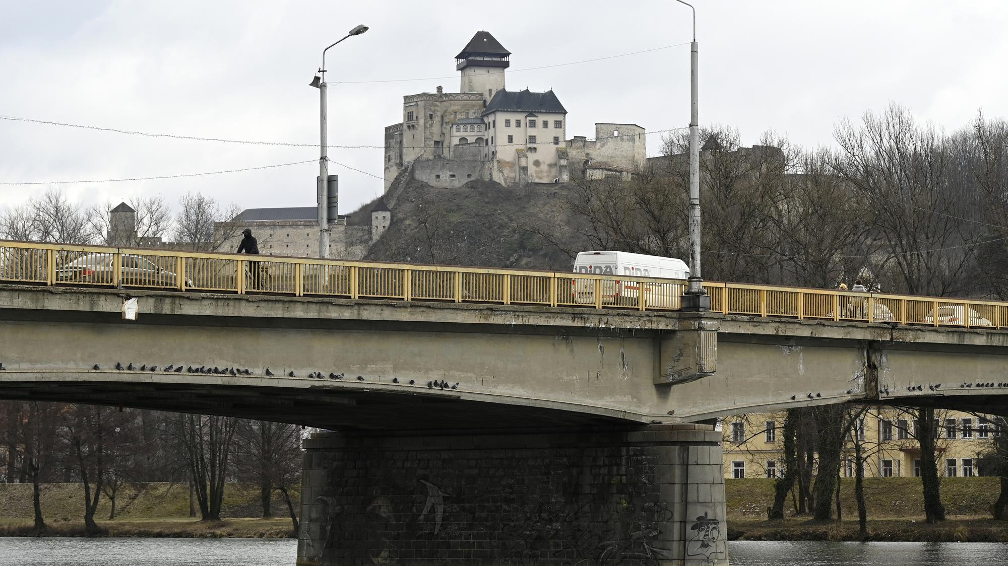 Most v Trenčíne – ilustračné foto