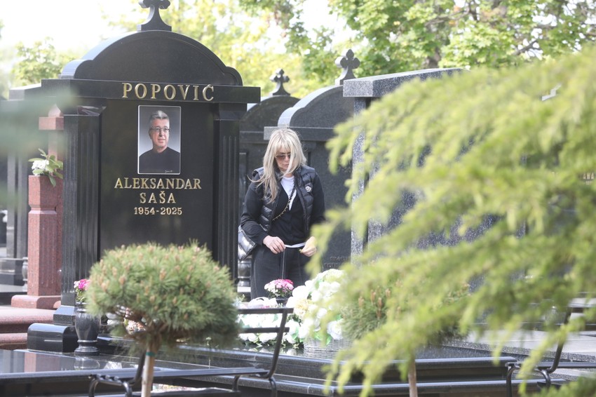 Novo bežanijsko groblje rođendan Saše Popovića
