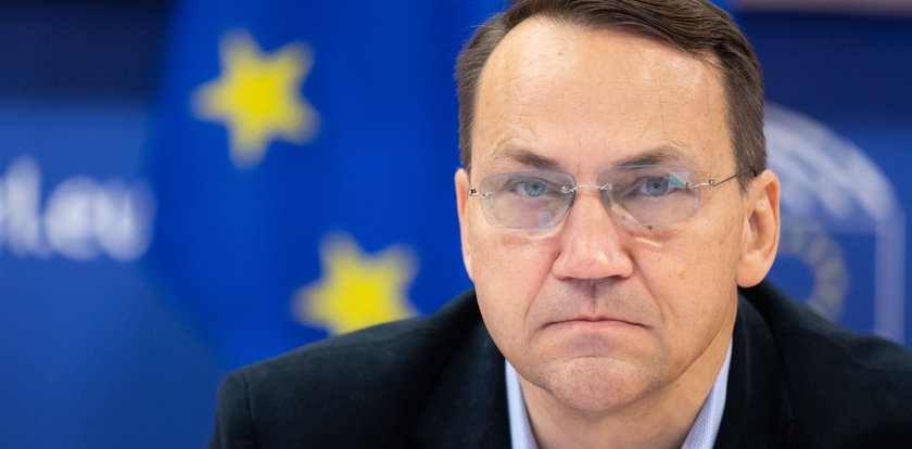 Sikorski: Kaczyński woli konflikt z UE niż z Ziobro [OPINIA]