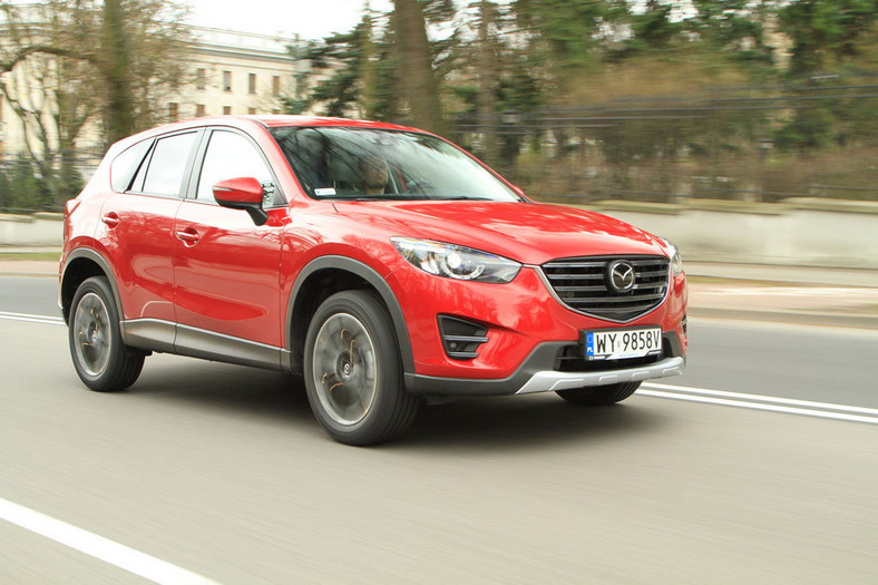 Szybki SUV z dużym silnikiem - Mazda CX-5 2.5 Skyactiv-G 4x4