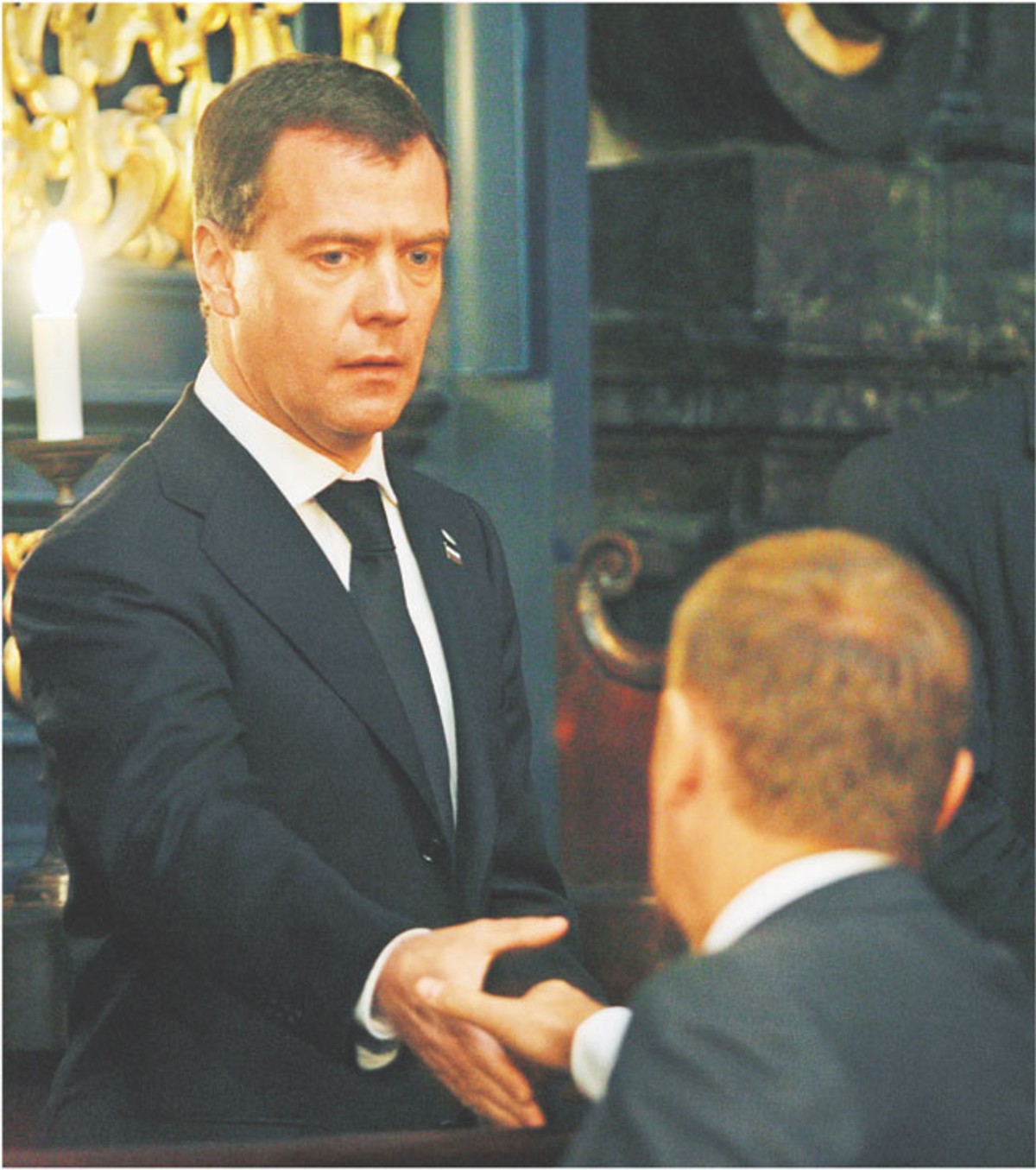 Donald Tusk i Dmitrij Miedwiediew podczas wczorajszej mszy żałobnej w Krakowie Fot. Radek Pietruszka/PAP