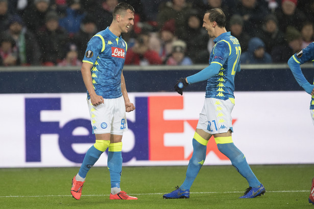 Liga Europejska: Piękny gol Arkadiusza Milika, awans Napoli [WIDEO]