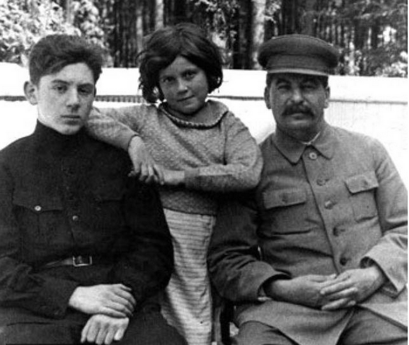 Судьба потомков. Сталин Иосиф правнук. Сталин Иосиф Виссарионович дети. Судьба Светланы Джугашвили дочери Сталина.
