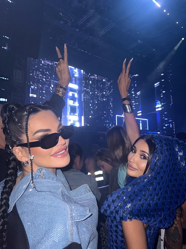 Podnikateľka Zuzana Strausz Plačková a influencerka Karolína Šarközyová, známa ako Karolina Shawty. 