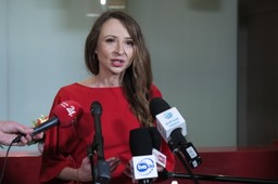 A. Dziemianowicz-Bąk: Praca w Polsce ma być doceniana