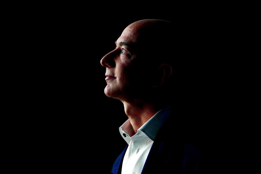 Jeff Bezos stworzył drugą najcenniejszą spółkę świata i został zdecydowanym liderem rankingu najbogatszych 