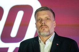 adrian zandberg chce dymisji w rządzie. padły mocne słowa pod adresem