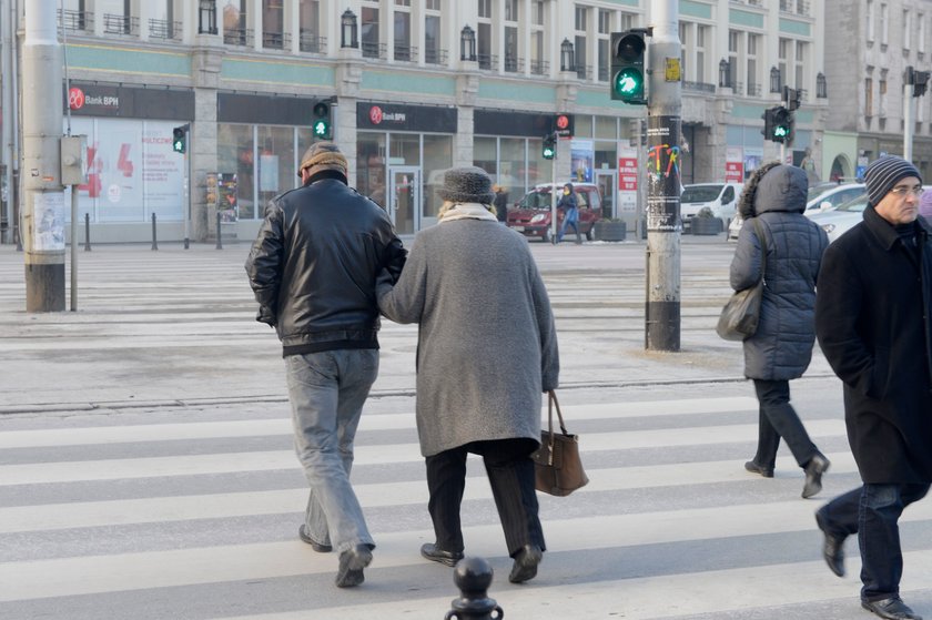 Przejście dla pieszych na Kazimierza Wielkiego we Wrocławiu