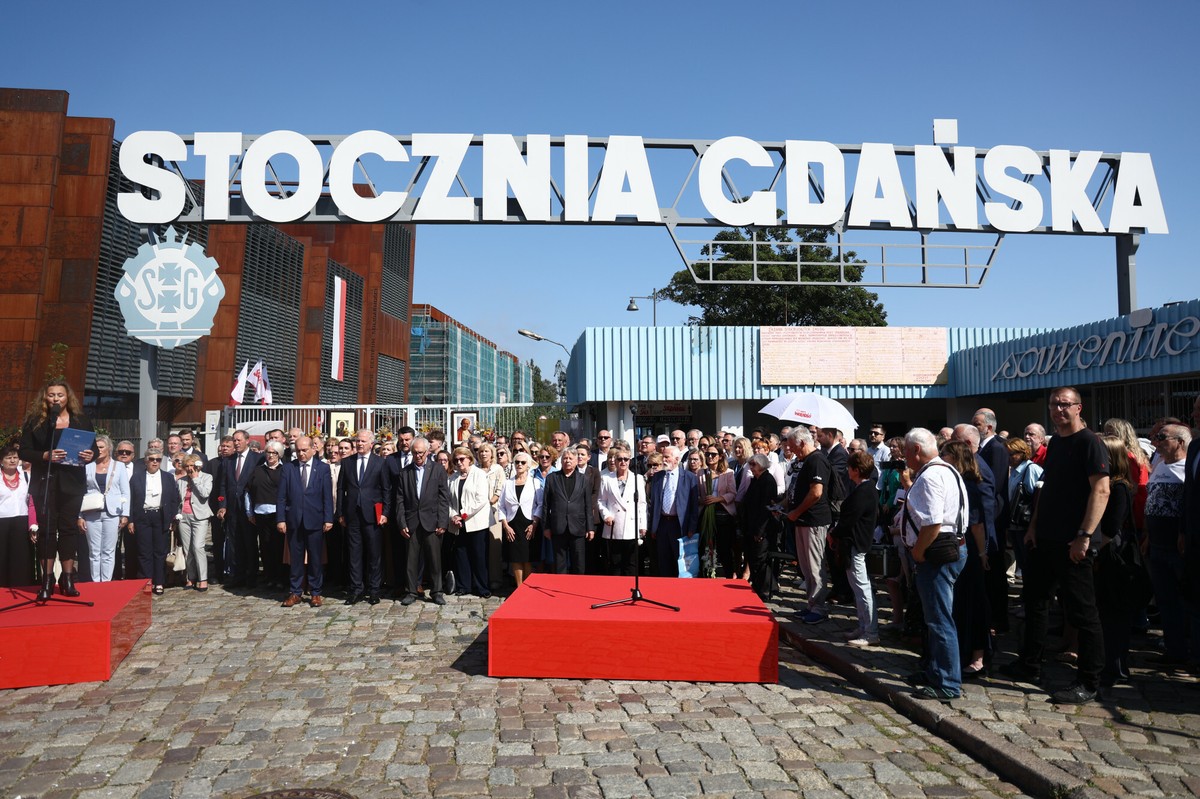 Od strajków do wolności. Historia jednego sierpniowego dnia, który zmienił Polskę