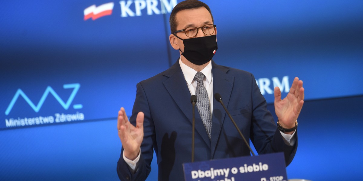 Premier na konferencji nt. sytuacji epidemicznej. Obecnie główny wyznacznik tego, jak będzie wyglądała sytuacja gospodarcza to dane o liczbie zakażeń oraz na jakie zakazy zdecyduje się państwo, aby ograniczyć wzrosty liczby chorych.