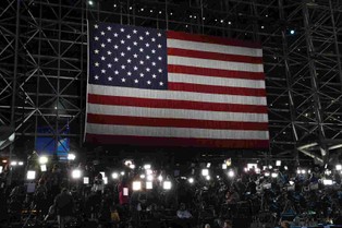 Do ponad 2,8 mln głosów wzrosła przewaga Clinton nad Trumpem