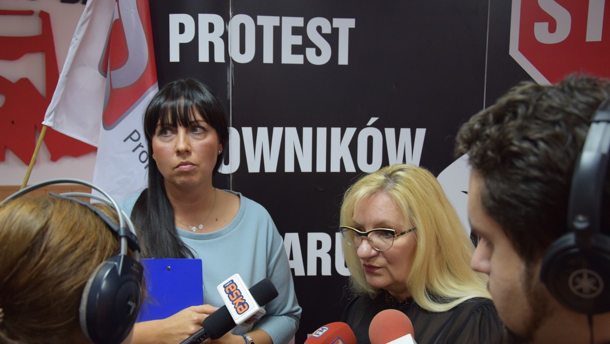 13 listopada odbędzie się ogólnopolska akcja protestacyjna pracowników administracji sądów i prokuratury. Protestujący domagać się będą podwyżek, bo jak wskazują, 80 proc. spośród nich zarabia poniżej 2 tys. złotych na rękę. Akcję organizuje Solidarność Pracowników Sądownictwa oraz Związek Zawodowy Prokuratorów i Pracowników Prokuratury RP.