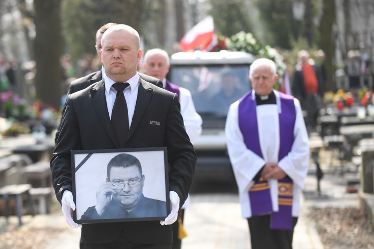 Uroczystości pogrzebowe dziennikarza sportowego Pawła Zarzecznego