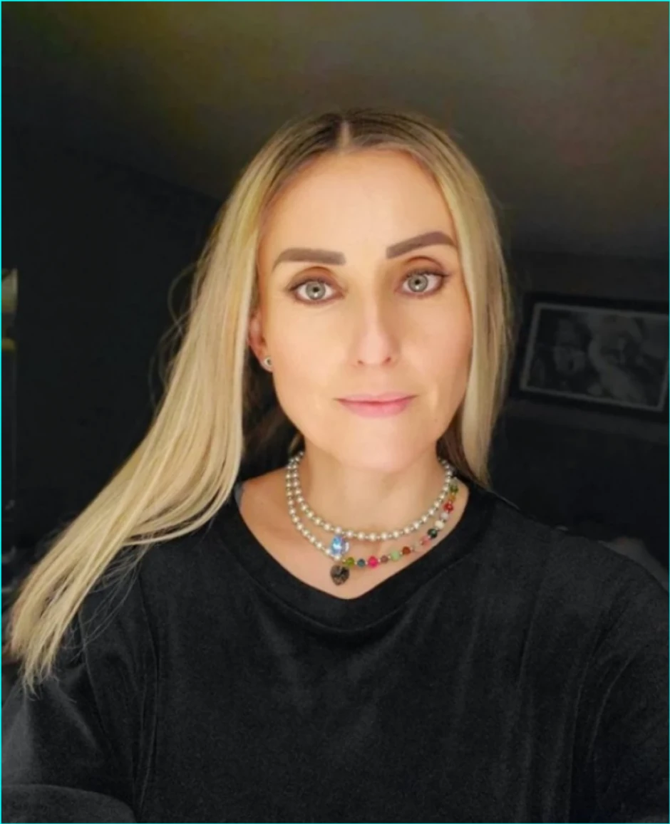 Lepa Brena sa sestričinom