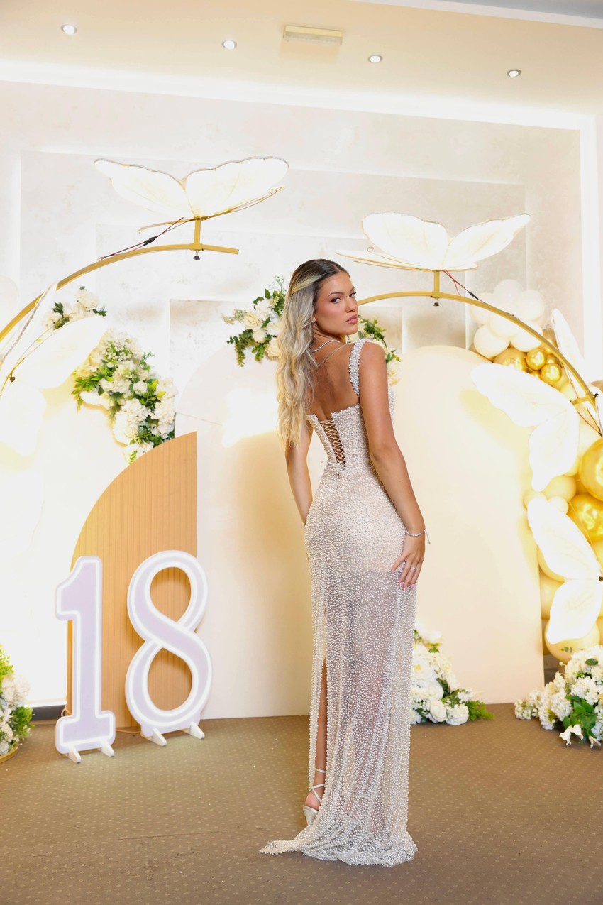 Pevačica Bojana Srdanović proslavila 18. rođendan