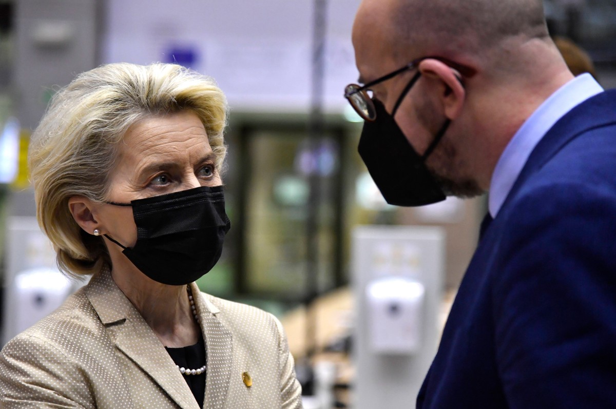 Ursula von der Leyen i Charles Michel