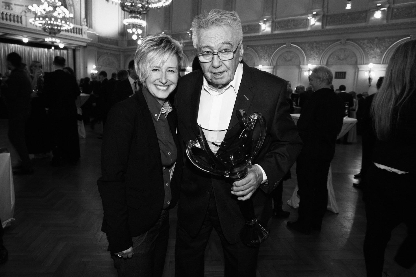 Josef Zíma s manažérkou Petrou Novákovou.