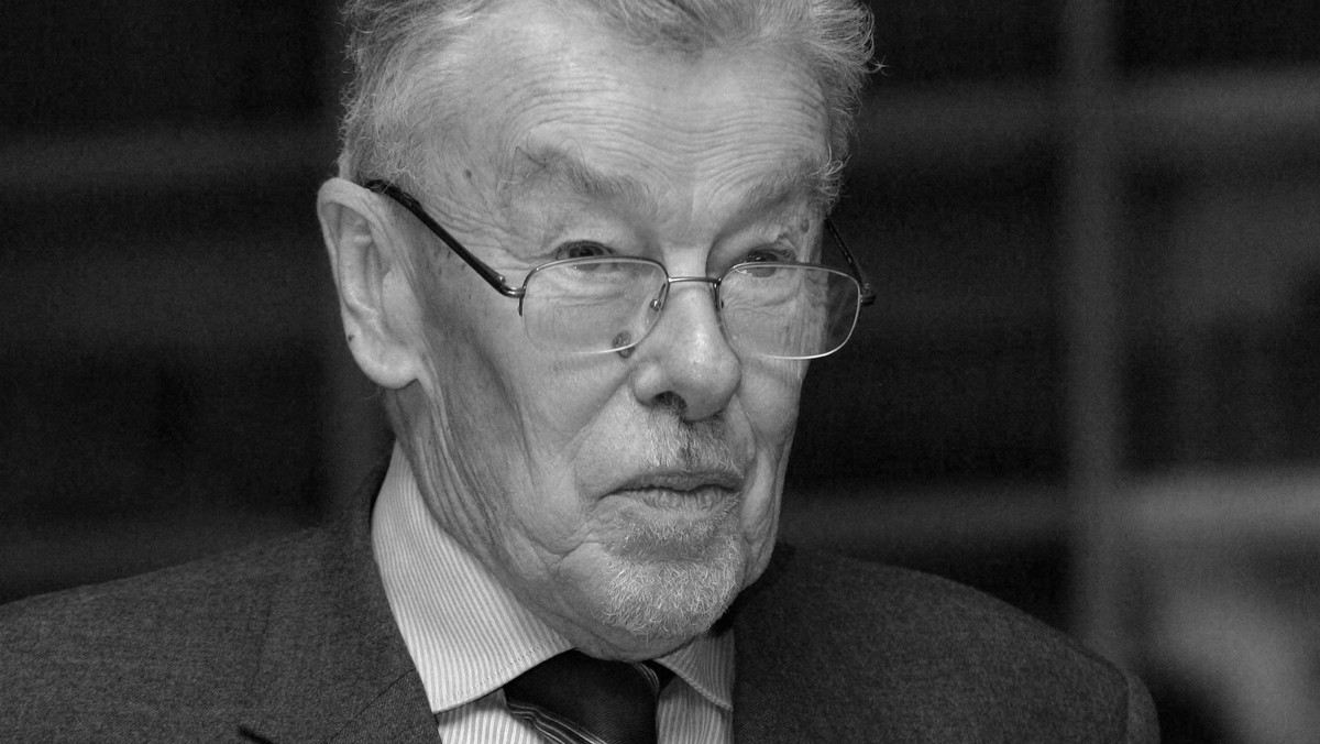 W sobotę zmarł w Warszawie Jan Kułakowski. Był on pierwszym negocjatorem członkostwa Polski w UE i ambasadorem Polski przy Unii, a także sekretarzem generalnym Światowej Konfederacji Pracy. Miał 81 lat.