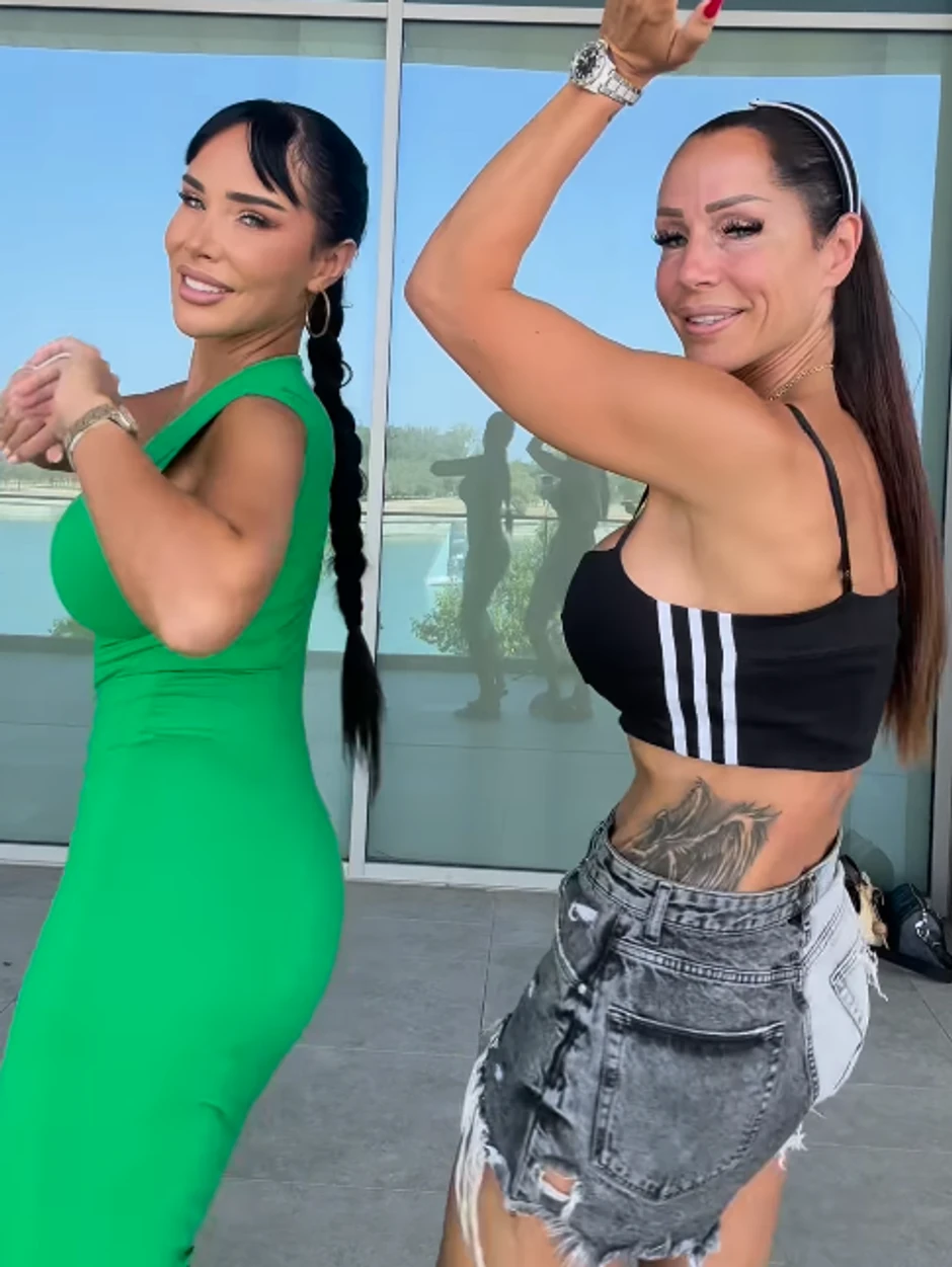 Ljuba i Aleksandra igraju zajedno