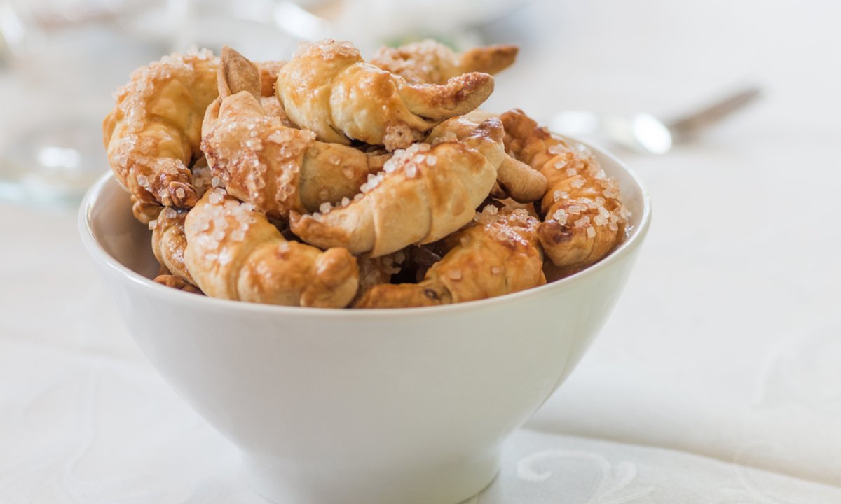 Szybkie rogaliki w 20 minut. Potrzebujesz tylko dwóch składników. Jakie pyszne!