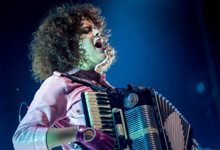 Arcade Fire podczas koncertu w stolicy Węgier, Budapeszcie. 17 czerwca 2018