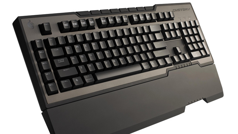 Mechaniczna klawiatura CoolerMaster - w USA dostępna we wszystkich kolorach przełączników, w Europie można ją mieć tylko na MX Black. Wadą tego produktu jest mało intuicyjne oprogramowanie, do tego zastosowany plastik nie jest dość dobrej jakości.