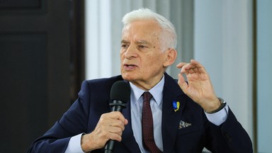 Jerzy Buzek o antyunijnych nastrojach w Polsce. "Tupanie i bicie pięścią w stół"