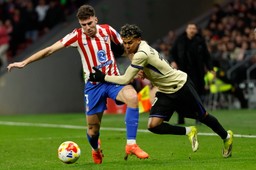 tłusty czwartek piłkarzy atletico madryt. "zjedli" barcelonę w pucharze hiszpanii