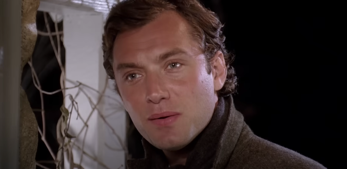 Jude Law vo filme Prázdniny.