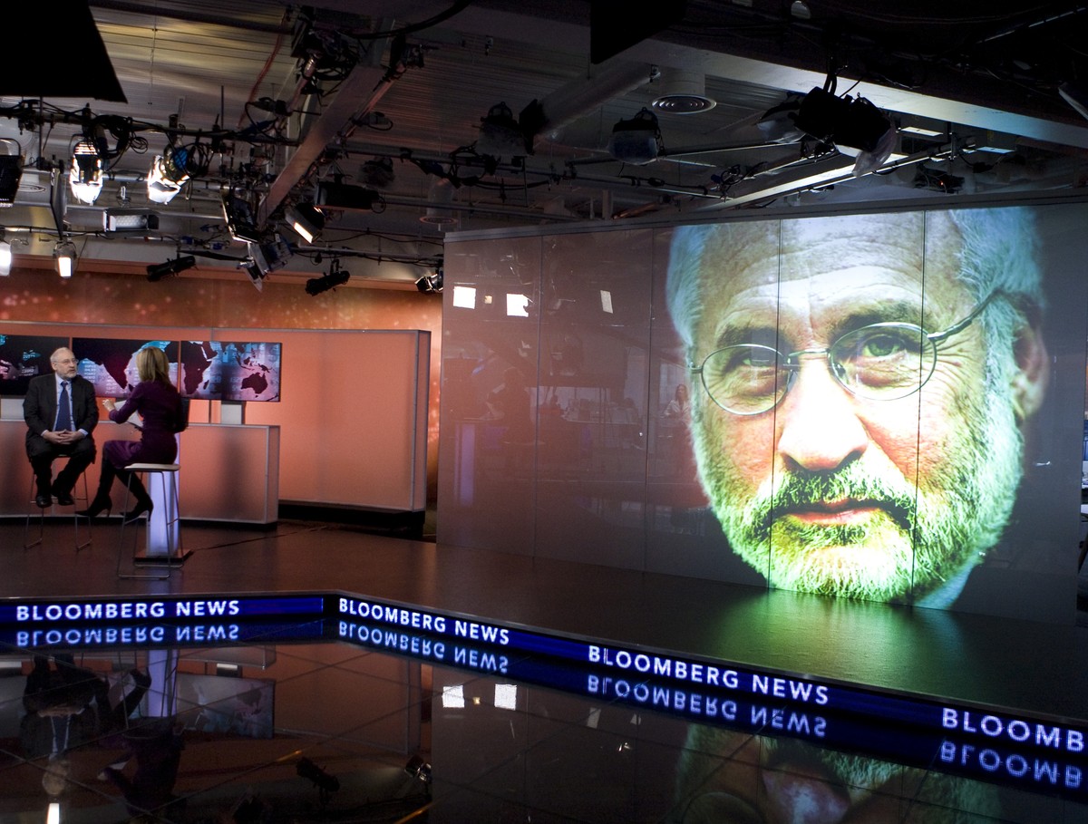 Wywiad z laureatem Nagrody Nobla z ekonomii Josephem Stiglitzem w siedzibie agencji Bloomberg