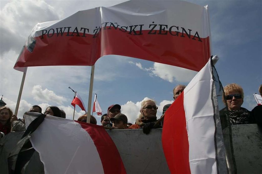 plac Piłsudksiego, żałoba, Warszawa, katastrofa, śmierć prezydenta, Lech Kaczyński, msza