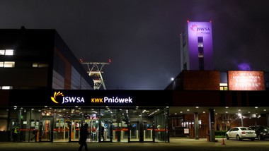 akcja ratownicza w kopalni pniówek. brak kontaktu z górnikami