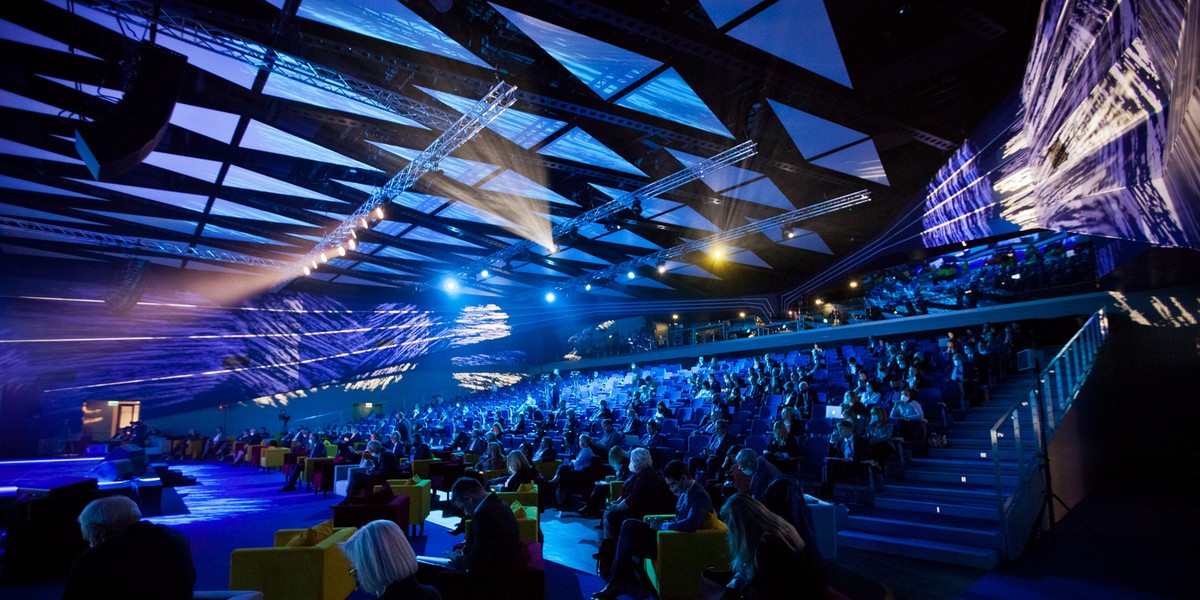 W Poznań Congress Center na terenie Międzynarodowych Targów Poznańskich trwa Europejskie Forum Samorządowe.