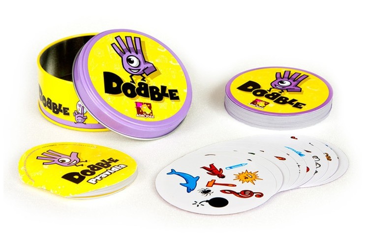 Gra ćwicząca spostrzegawczość. Kto pierwszy znajdzie dwa takie same symbole wygrywa.