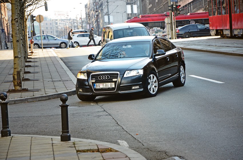 U službenom automobilu Vlade Srbije prilikom pregleda nije pronađena droga