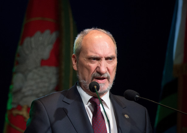 Minister obrony narodowej Antoni Macierewicz