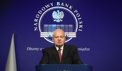 Co tak naprawdę o szefie NBP myślą Polacy? Jest nowy sondaż
