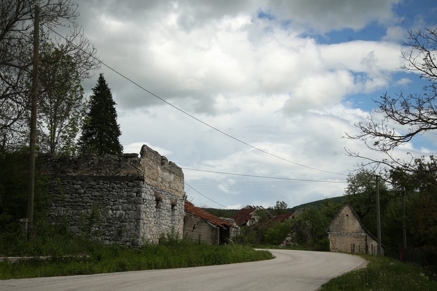 Zaposleno samo troje meštana