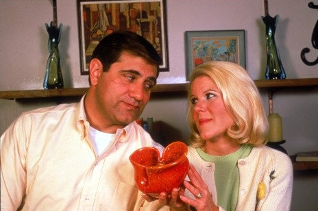 Dan Lauria i Alley Mills w serialu "Cudowne lata"