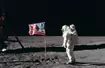  "Powiewająca" flaga USA na Księżycu 