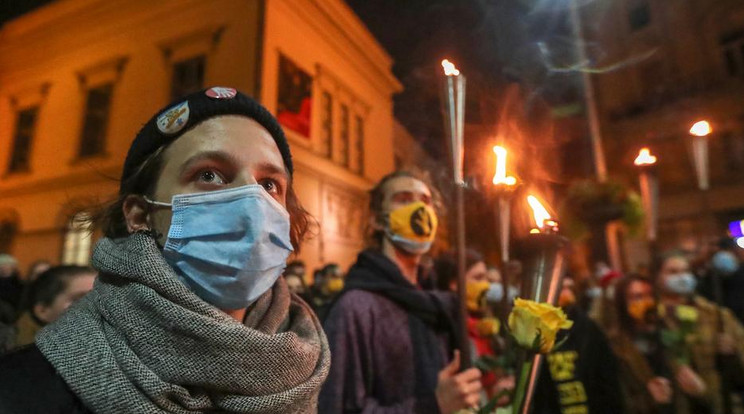 A Rákóczi téri épületet is elfoglalták a Színház-és Filmművészeti Egyetem hallgatói /Fotó: Zsolnai Péter