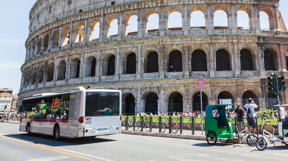 Turyści w Rzymie mają dość. "W autobusie to dopiero zagadka"