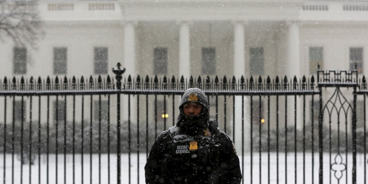 USA. Stan wyjątkowy na wschodnim wybrzeżu USA ogłoszono z powodu śnieżycy