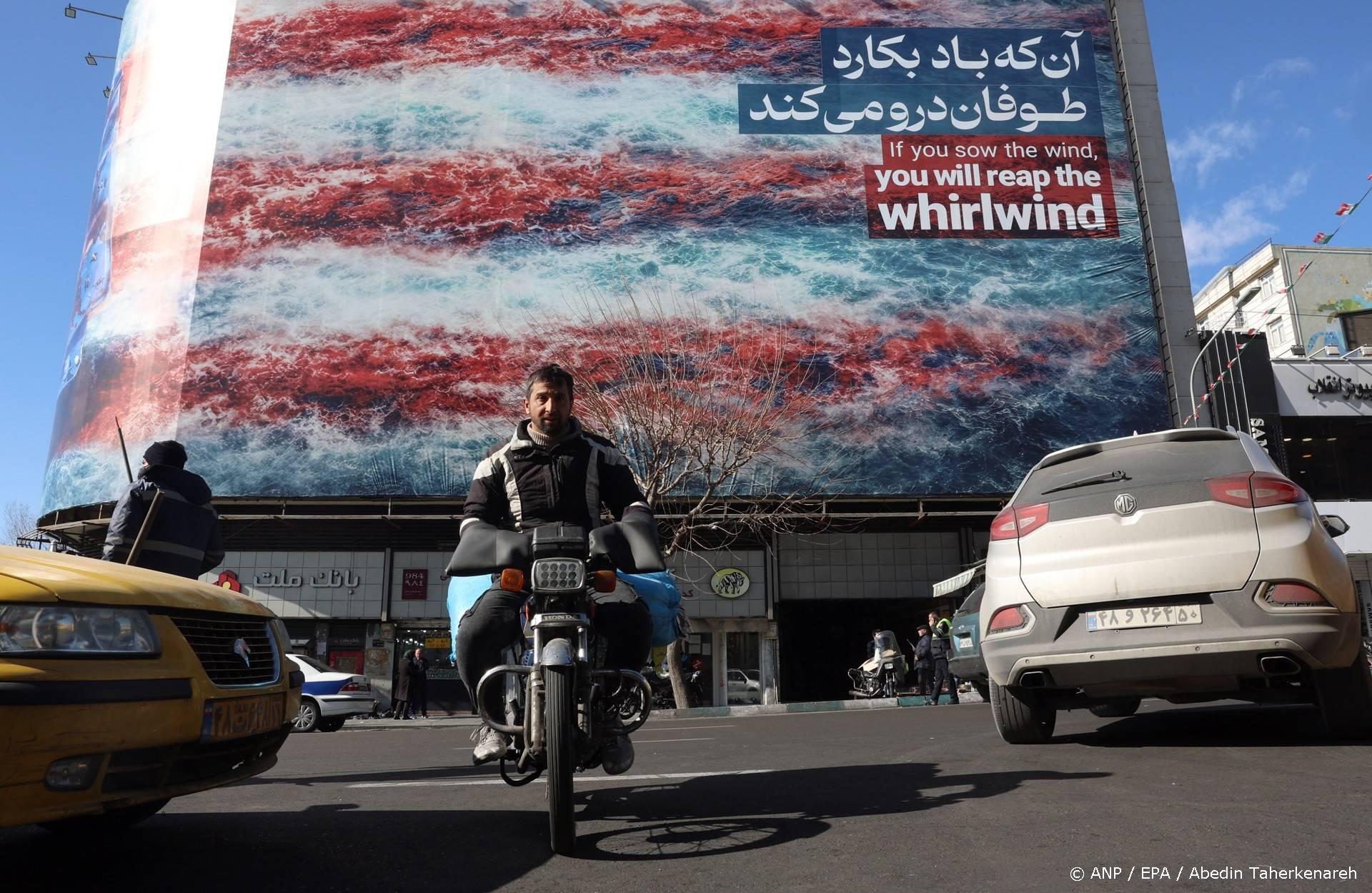 Vier doden bij explosies in Iran, de Revolutionaire Garde ontkent een aanval op de marinechef