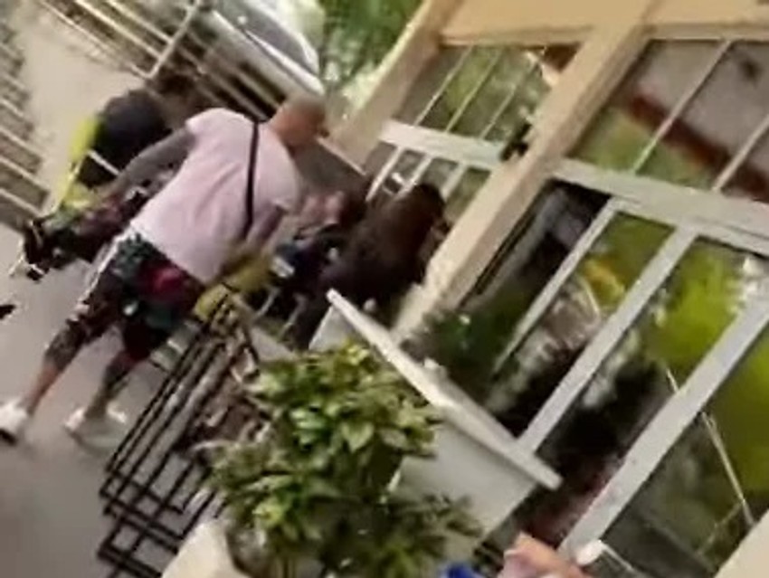 Ša sa Tarom, paparaco