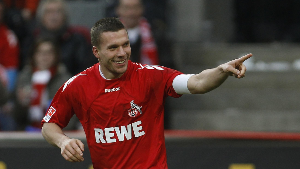 Lukas Podolski w rozmowie z Piotrem Koźmińskim z "Super Expressu" przyznał, że wiele pozytywnych aspektów do gry drużyny FC Koeln wniósł Sławomir Peszko.