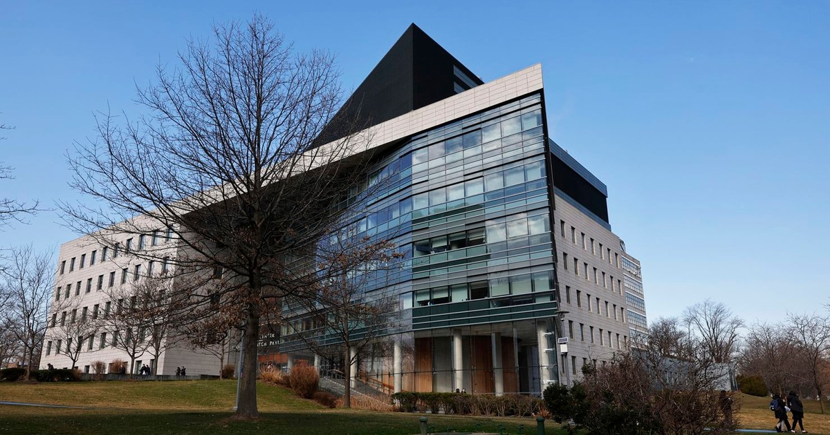 Albert Einstein College scraps tuition fees after $1B donation from Ruth Gottesman - Vimarsana News