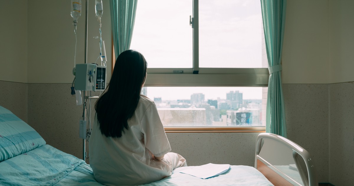 "Szczupłą dziewczynę musi trzymać kilka osób, nie sposób nad nią zapanować". Tak ćpają polskie dzieci