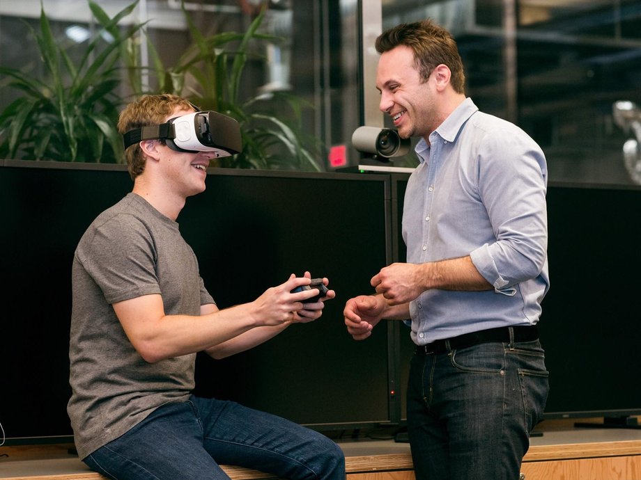 Mark Zuckerberg i Brendan Iribe, współzałożyciel i były prezes Oculus