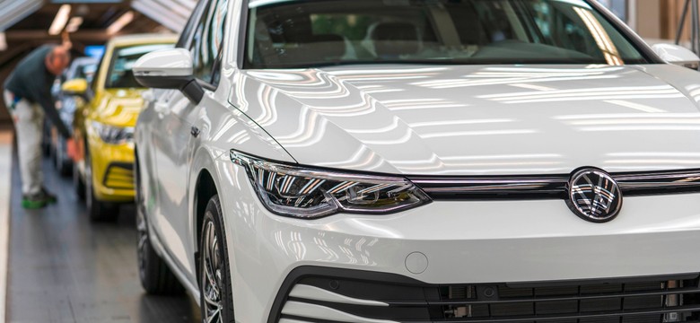 Niemcy i premia za złomowanie samochodów. "Ulgi stanowią niebezpieczny narkotyk"